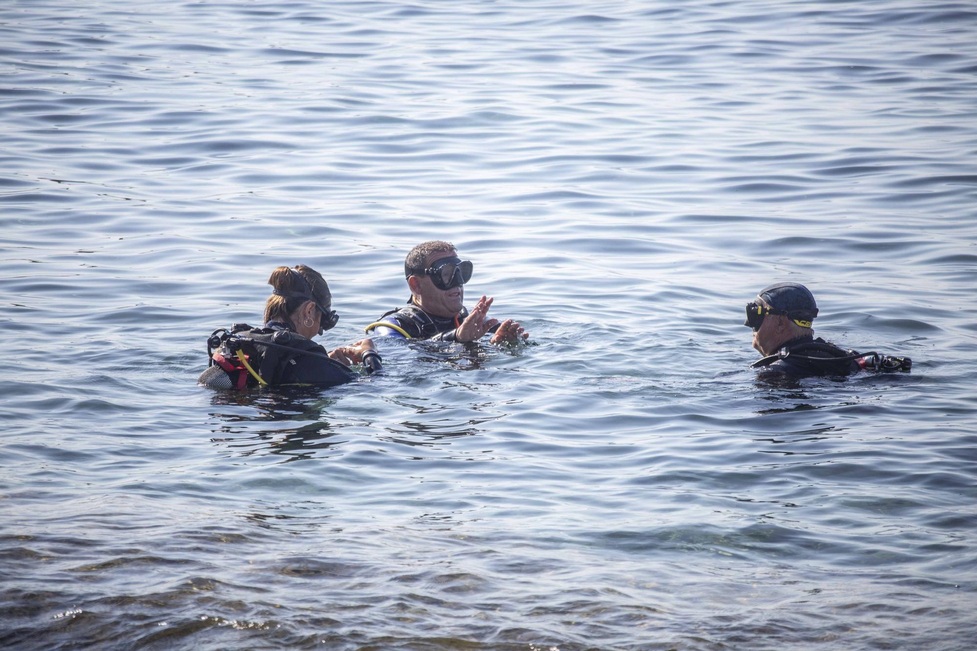 Las escuelas de buceo en Alicante son un "boom" tras la pandemia