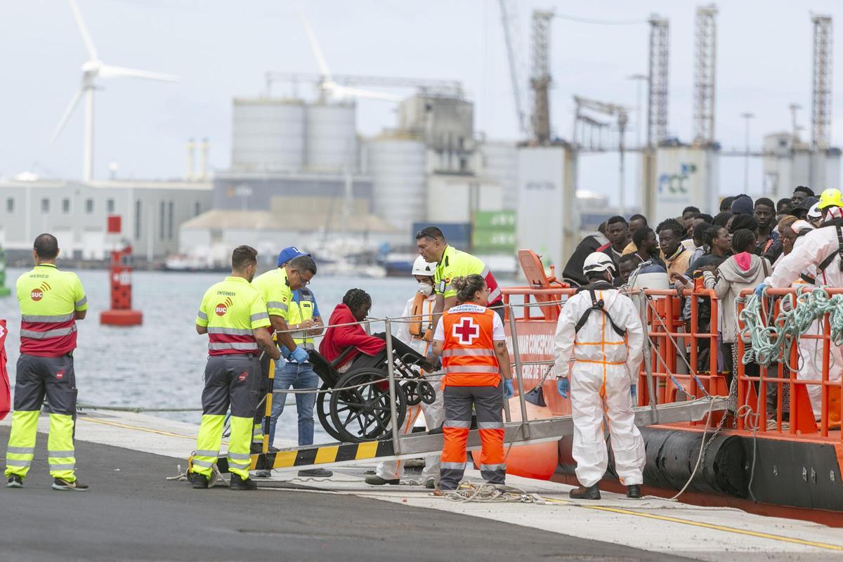Salvamento Marítmo rescata siete pateras con unas 300 personas en Lanzarote este mes de junio.