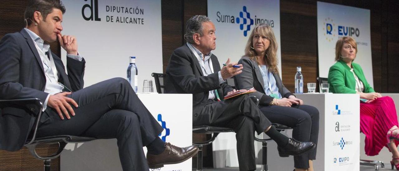 Manuel Bonilla, Andrés Pedreño, Montse Guardia y Carmen Chicharro, ayer.