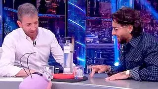 Multan a El Hormiguero con 348.000 euros por la publicidad encubierta de un licor con Maluma