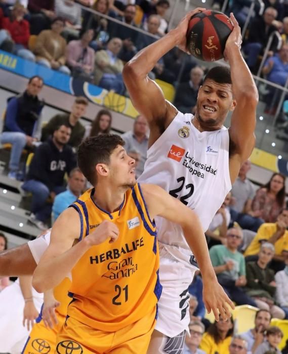 Herbalife Gran Canaria vs Real Madrid