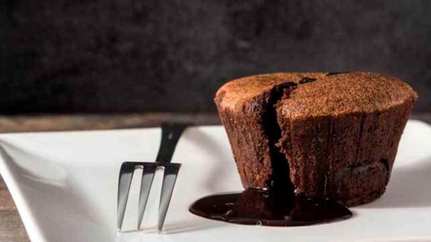 Prepara en solo unos minutos un delicioso coulant de chocolate al microondas