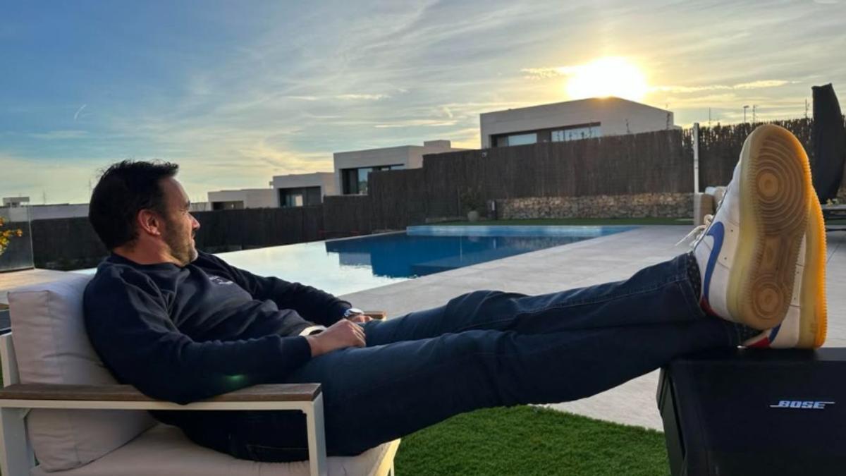 Juanma Castaño, en su hogar, relajado