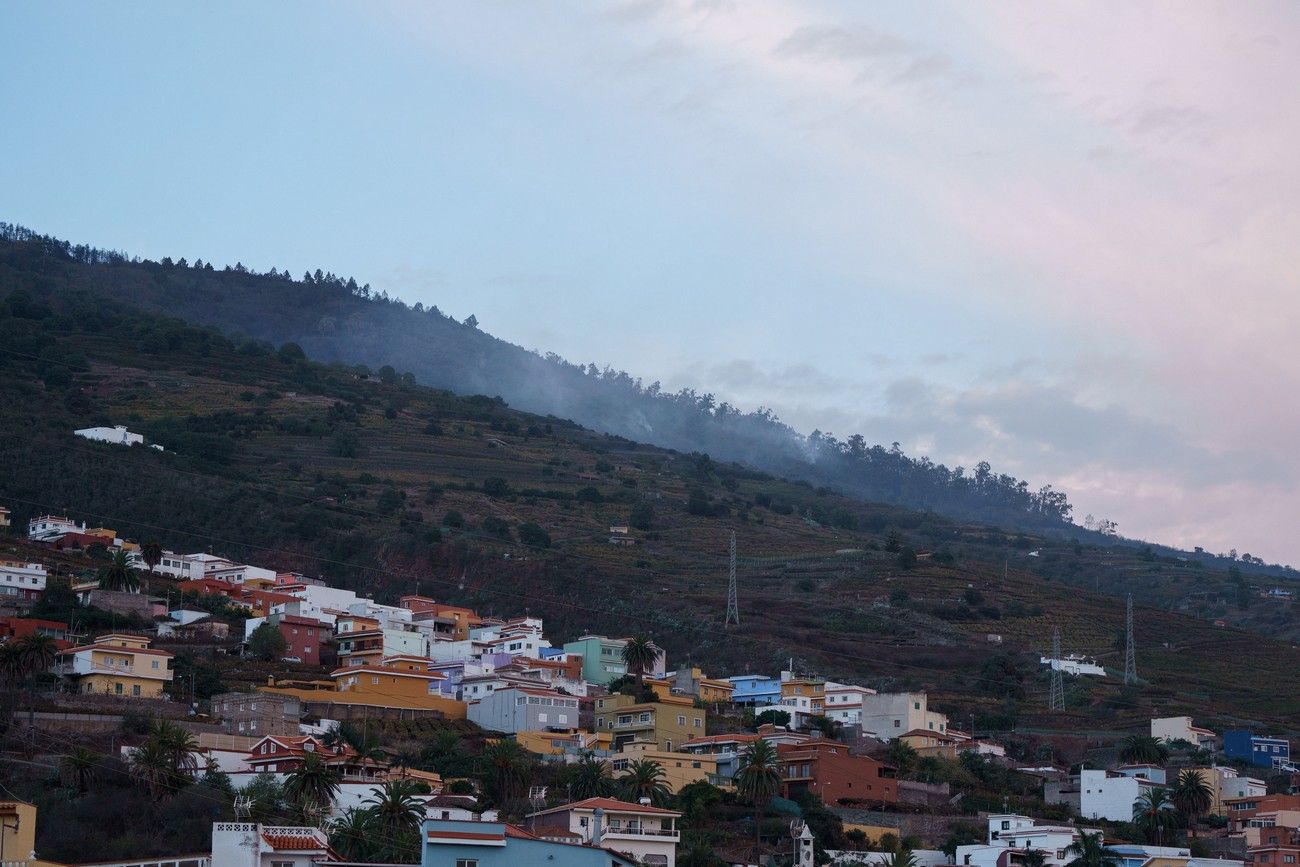 Reactivado el incendio en Tenerife