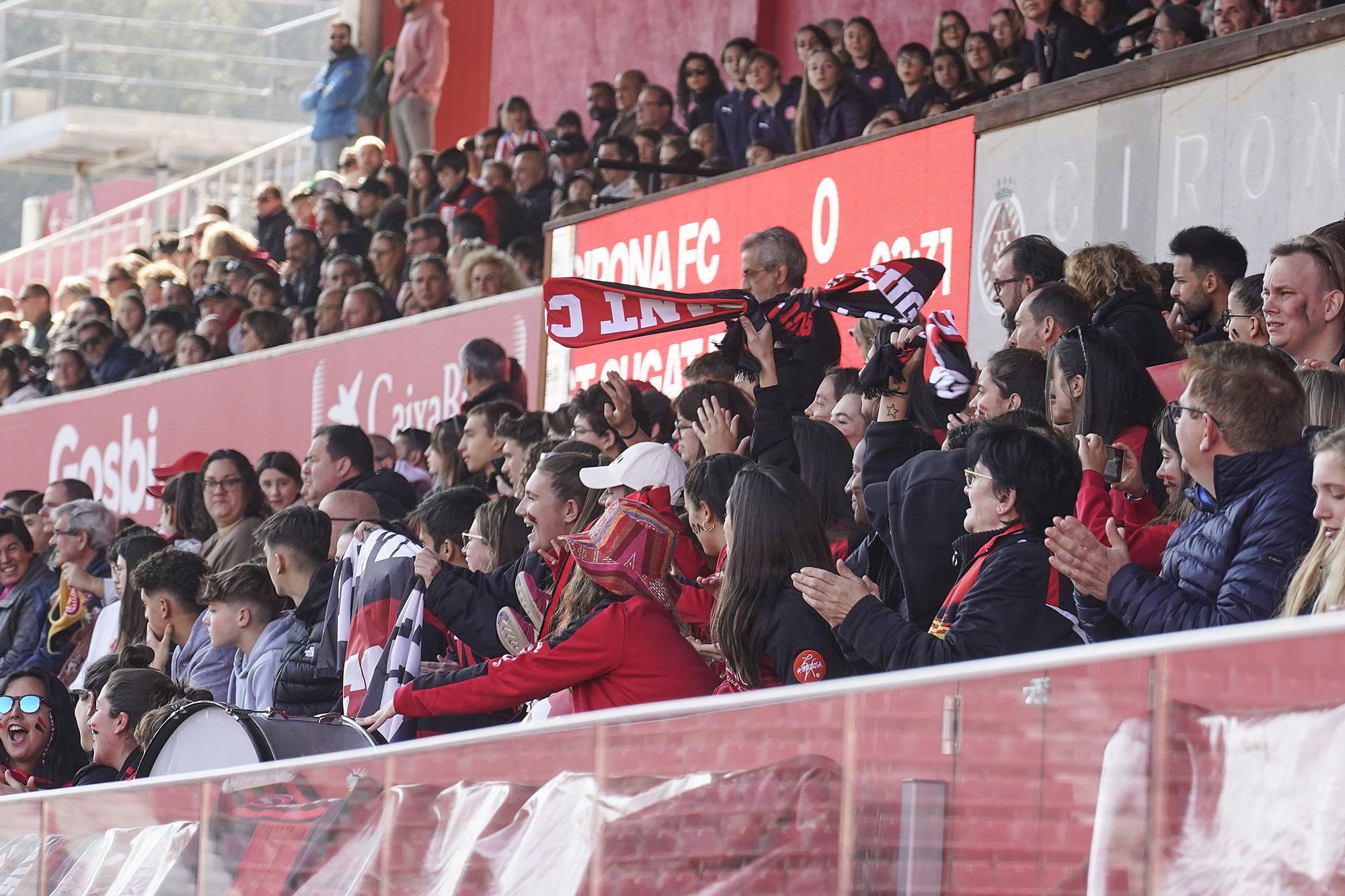 Totes les imatges del partit del Girona sènior femení a Montilivi contra el Sant Cugat (2-2)