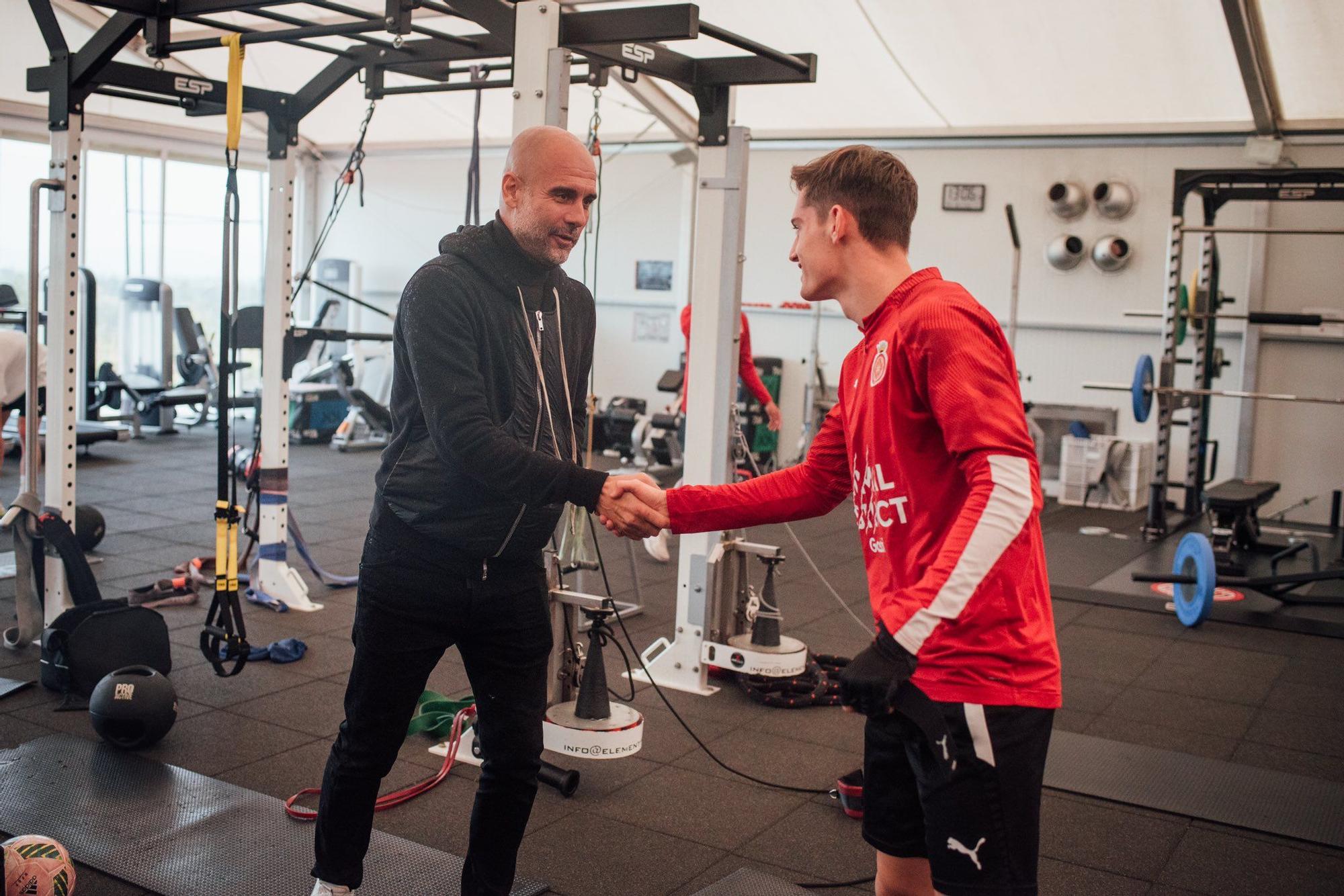 Pep Guardiola visita el Girona a La Vinya per conèixer Míchel