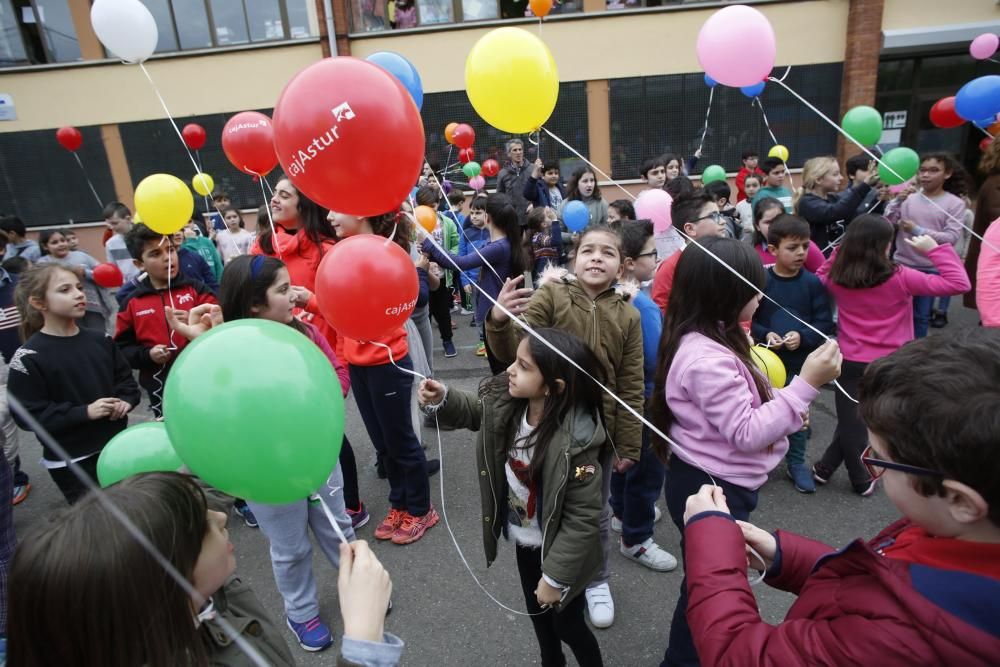 Día de la Paz en los colegios avilesinos.