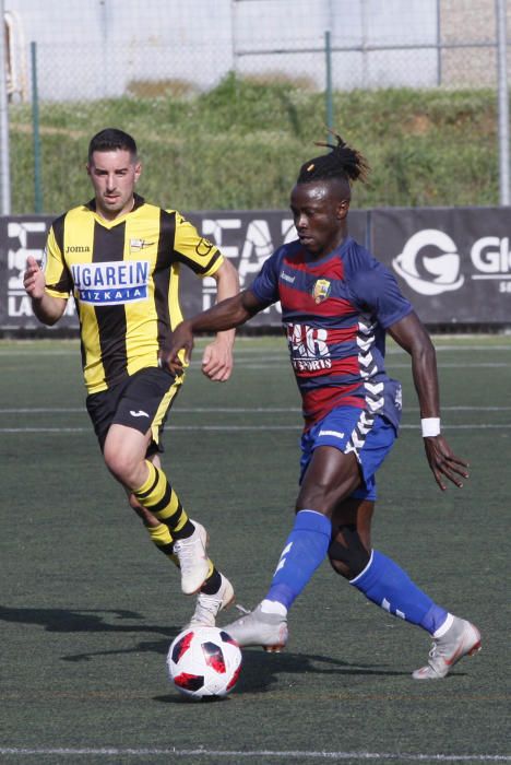 Les imatges del Llagostera - Portugalete (2-0)