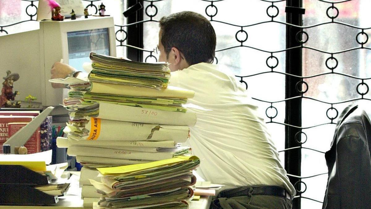 El número de empleados públicos aumenta en 19.376 efectivos y supera los 2,55 millones