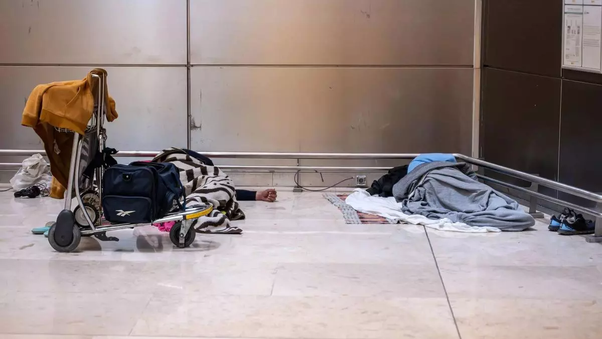 Aena pone en marcha los controles de acceso a Barajas mientras siguen los reproches cruzados entre las administraciones