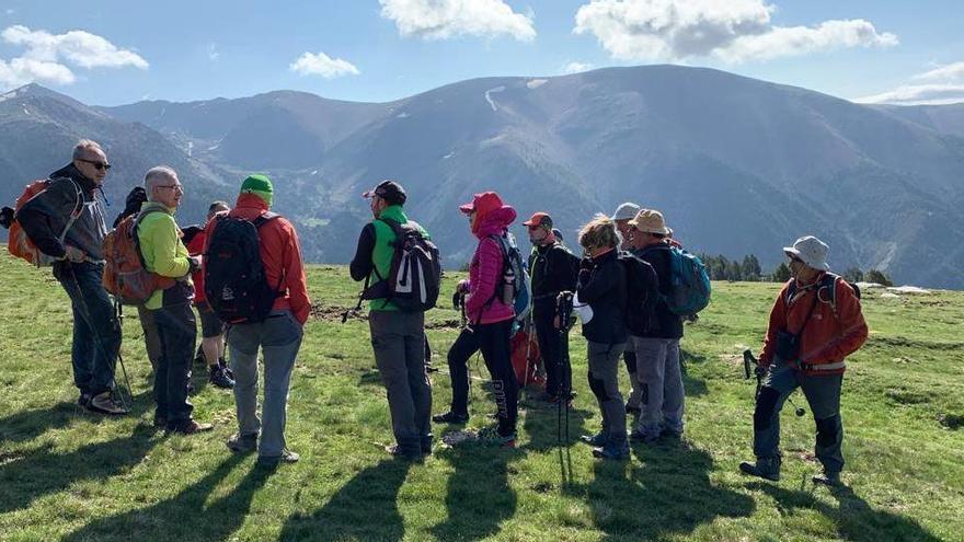 Festival de senderisme Cerdanya Happy Walking 2019, amb tastets de productes agroalimentaris i mostres artístiques