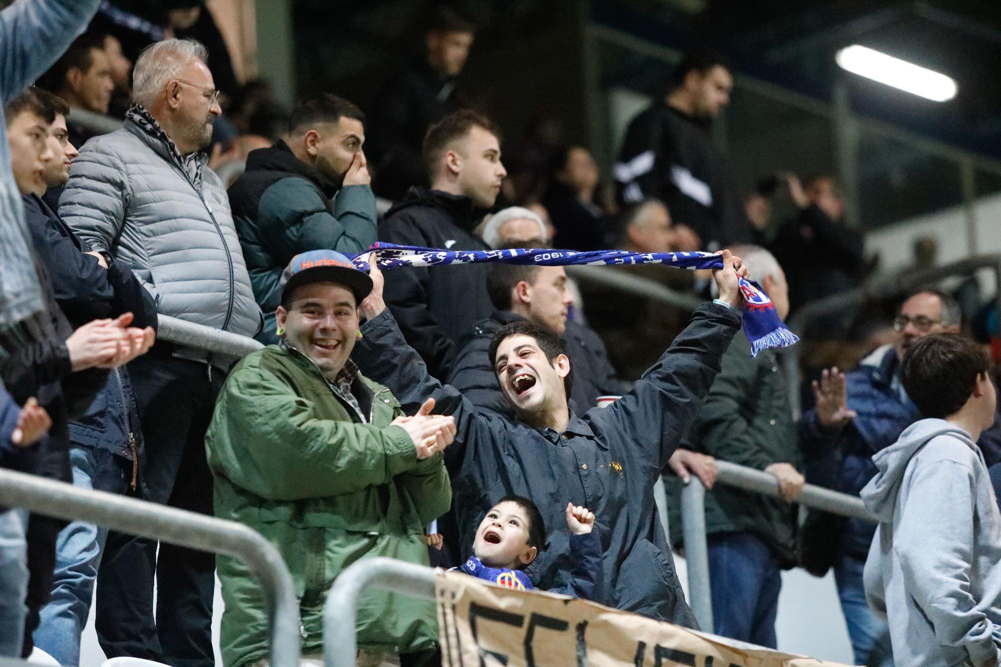 Las imágenes de la victoria (2-0) del Real Avilés antes más de 3.000 espectadores en el Suárez Puerta