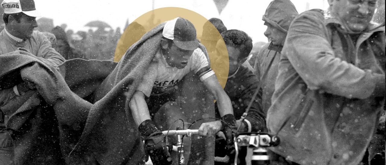 El joven Merckx, tras cruzar la línea de meta en las TresCimas de Lavaredo.