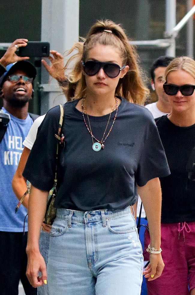 Los pantalones vaqueros del verano según Gigi Hadid