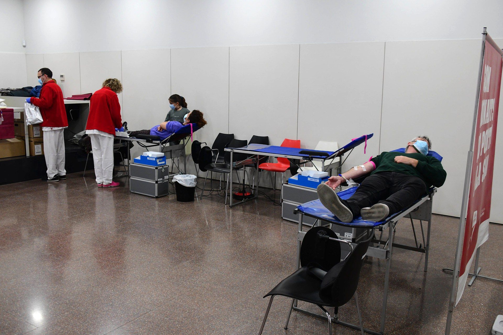 Una de las donaciones de sangre que han tenido lugar en la Biblioteca