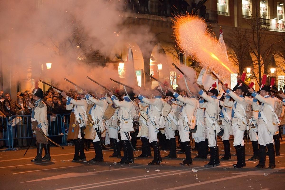 Armas de fuego disparadas en directo