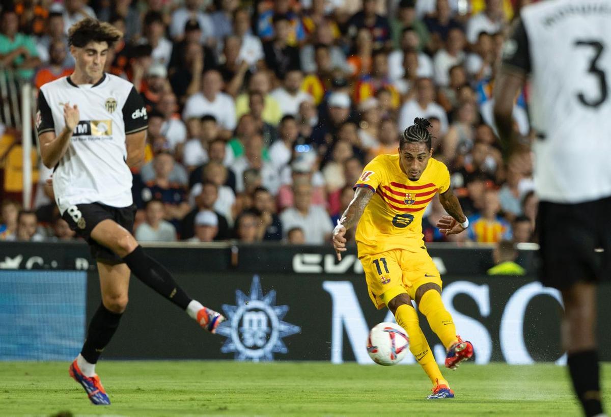 Valencia - FC Barcelona, el partido de la jornada 1 de LaLiga EA Sports, en imágenes.