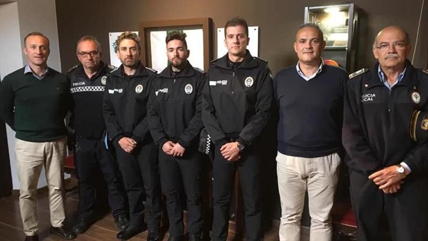 Incorporados tres nuevos agentes de policía