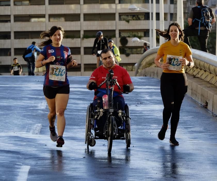 Las mejores imágenes de la carrera València Contra el Cáncer