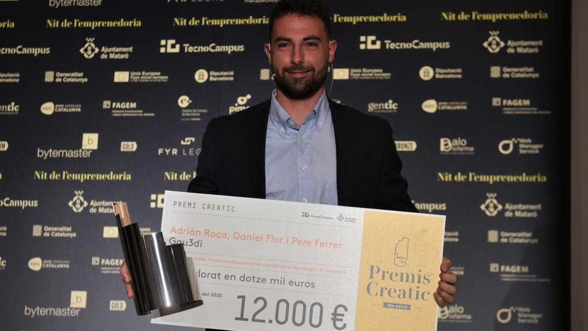 Adrián Roca, representante de los ganadores del premio Creatic a la mejor iniciativa empresarial en el ámbito de la tecnología y la innovación.