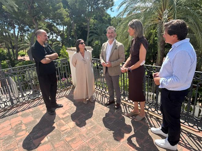 Visita del vicepresidente segundo de la Generalitat a la reforma del Museo Arqueológico de la Casa del Parc Nou de Crevillent