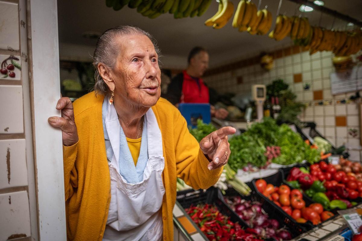 Sofía Torres, la vendedora decana del Mercado Nuestra Señora de África.