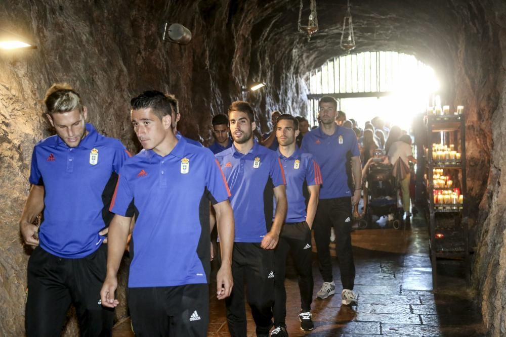 Ofrenda del Real Oviedo a la Santina