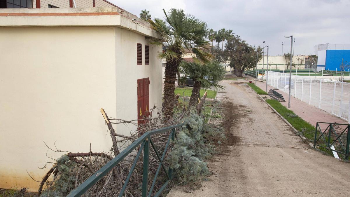 Daños tras el paso del tornado en Alginet, en una imagen de archivo.