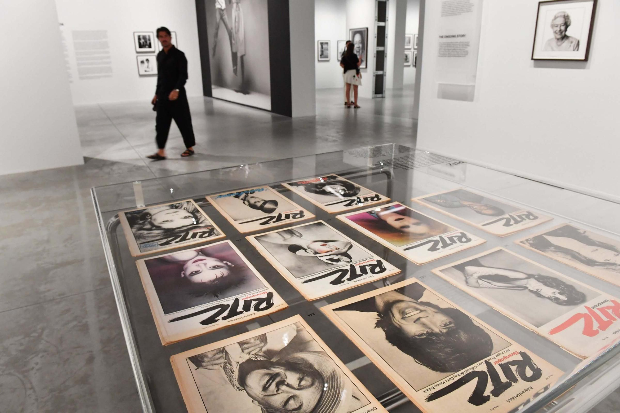 La exposición David Bailey's Changing Fashion abre sus puertas en A Coruña con la Fundación Marta Ortega