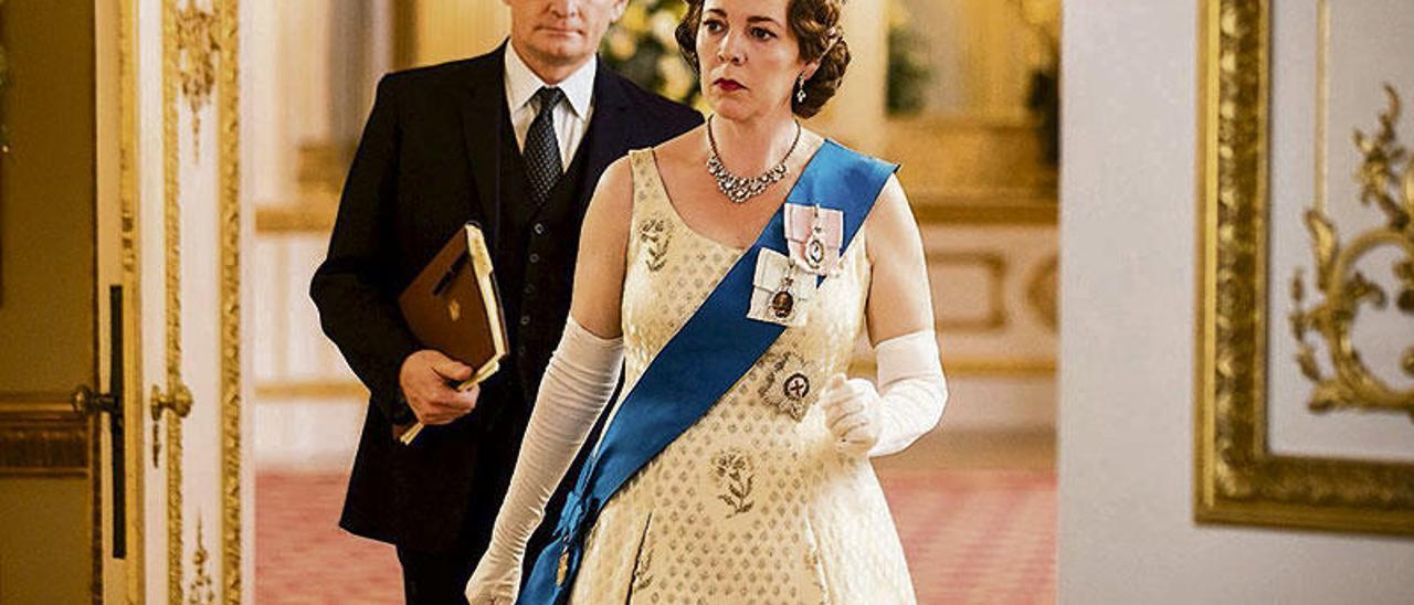 Olivia Colman, como la reina Isabel II en la tercera temporada de &quot;The Crown&quot;.  // Netflix