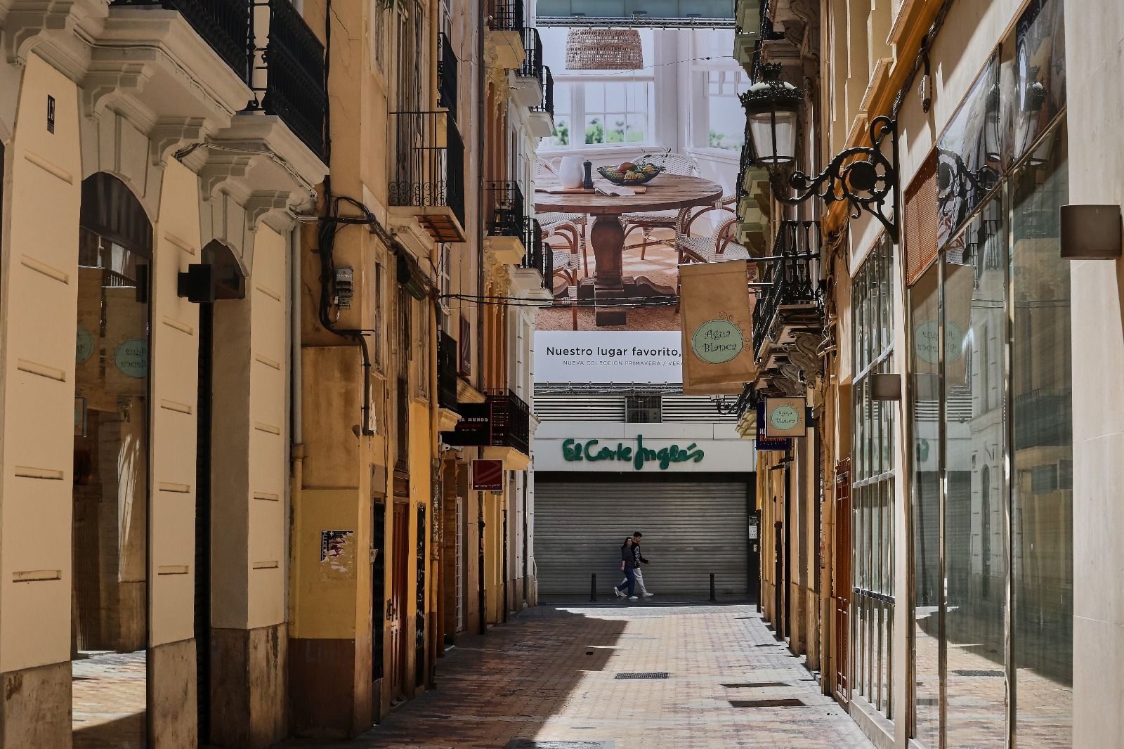 Los comercios de València cerrados durante el cuarto lunes festivo consecutivo en la ciudad