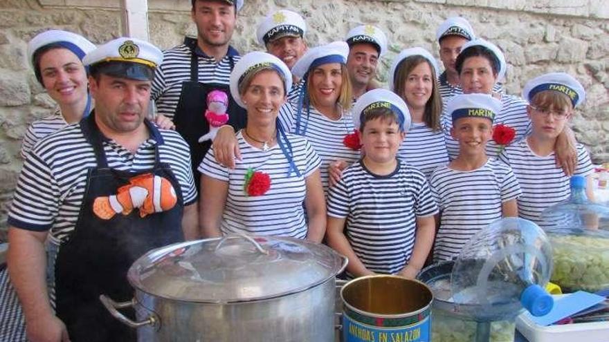 Multitudinaria &quot;marmitada&quot; en Llanes