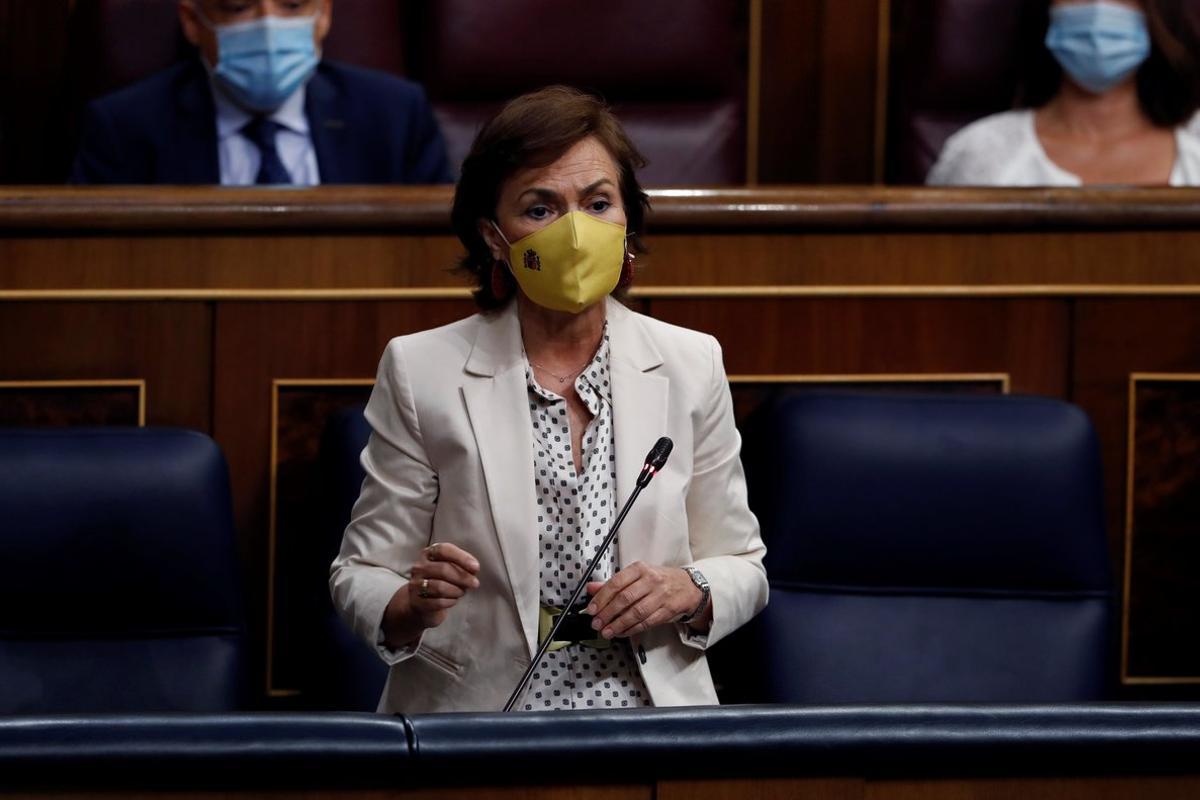 GRAF1803. MADRID, 09/09/2020.- La vicepresidenta primera del Gobierno, Carmen Calvo durante la sesión de control al Gobierno en el Congreso este miércoles en donde se reclamará una vez más a la oposición unidad para abordar la crisis de la pandemia, en medio de las últimas polémicas políticas centradas en la renovación del Poder Judicial y las revelaciones del caso del espionaje al extesorero del PP Luis Bárcenas. EFE/J.J. Guillén