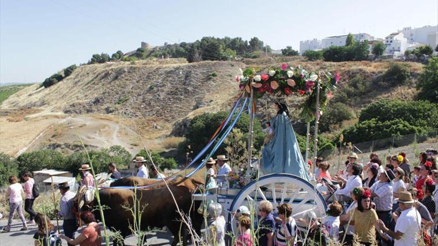 Multitudinaria romería de los Remedios en la Fuente de Don Marcelo