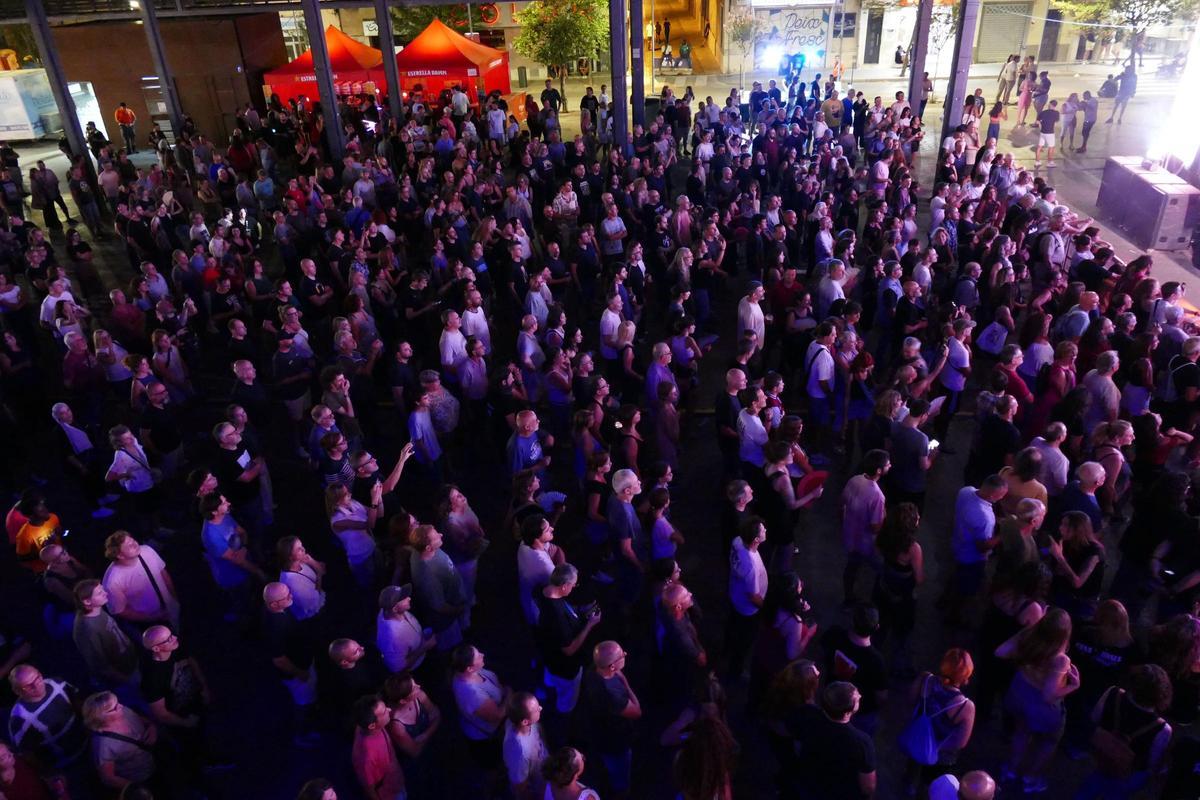 EN IMATGES | Figueres viu la primera nit de la 23a edició de l'Acústica amb música per tots els gustos EN IMATGES | Figueres viu la primera nit de la 23a edició de l'Acústica amb música per tots els gustos