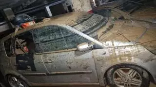 Si la DANA te pilla en el coche, esto es lo que debes hacer según la Guardia Civil