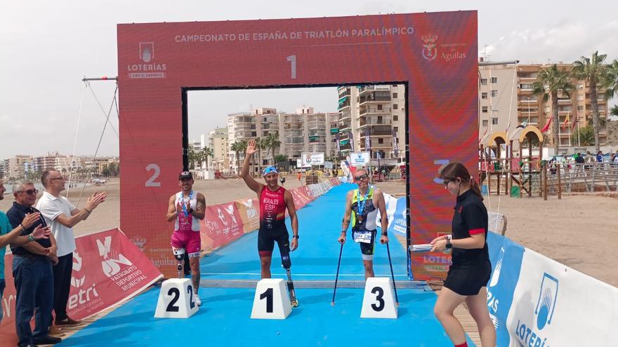 El paratriatleta lanzaroteño Lionel Morales se proclama campeón de España de triatlón