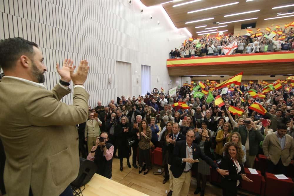 Mitin de Abascal en Córdoba