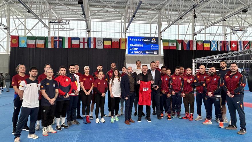 La selección española de boxeo prepara el preolímpico en La Nucía