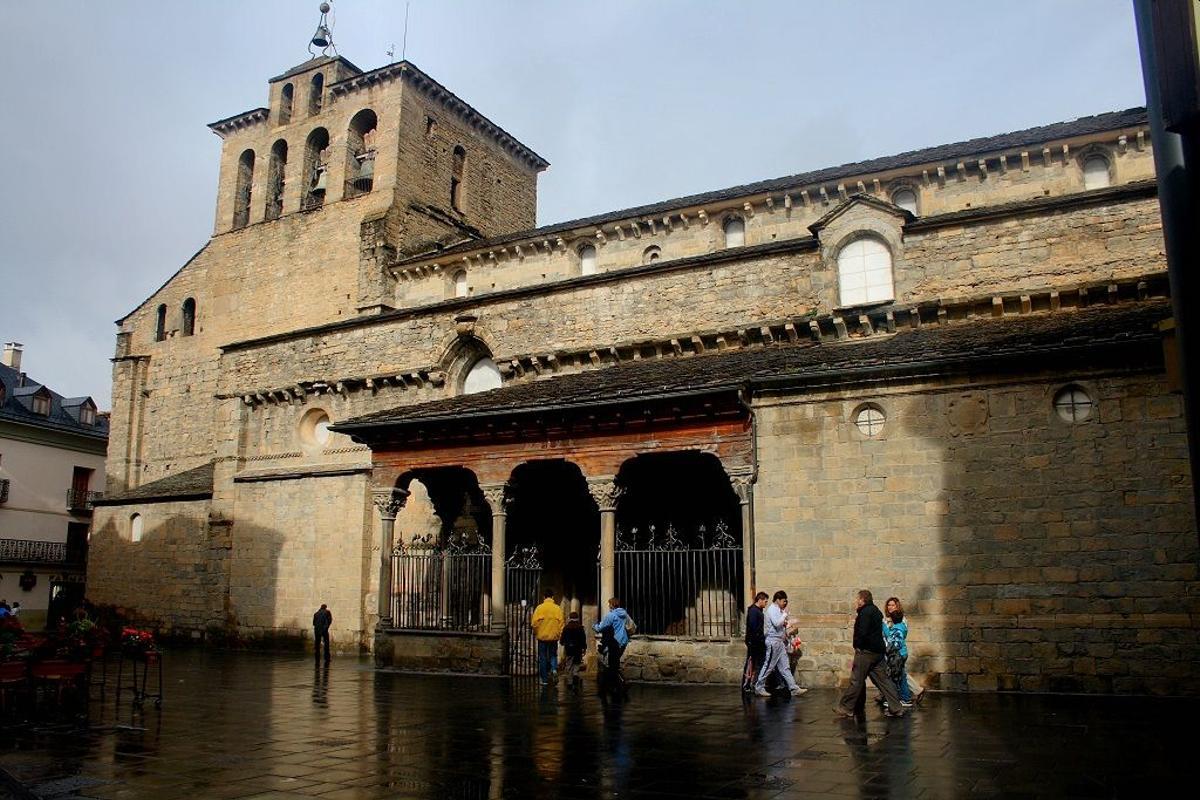 La catedral de Jaca es una de las joyas del Románico aragonés.