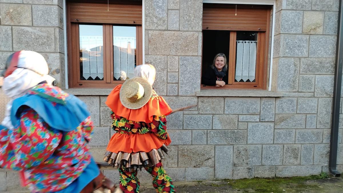 La cencerrada de Villanueva de Valrojo desafía al frío