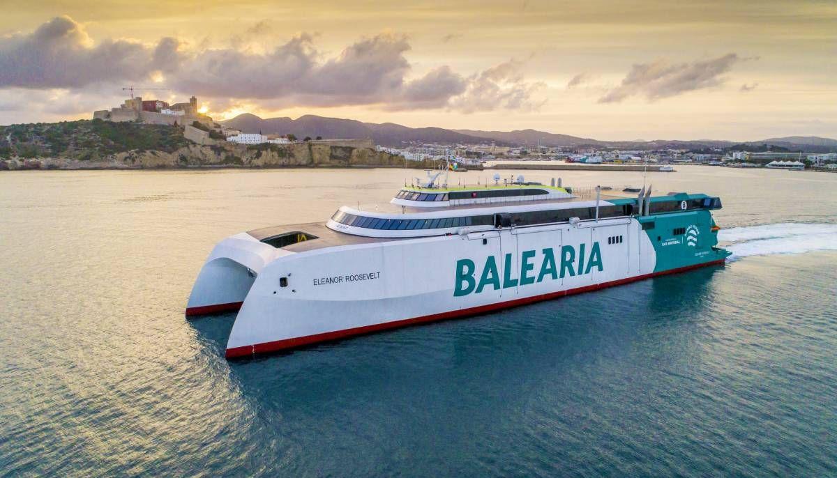 Barco de Baleària rumbo a Baleares