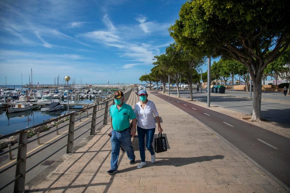 Los mallorquines vuelven a las calles para hacer deporte y pasear