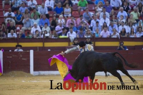 Segunda corrida de Feria: Enrique Ponce, Manzanares y Cayetano