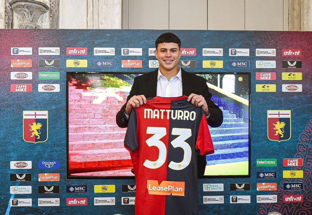 Matturro, recientemente fichado por el Genoa italiano.