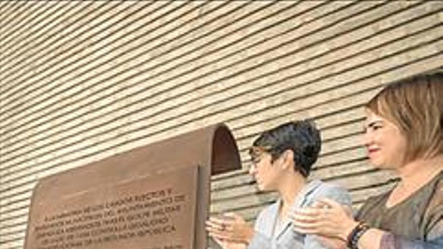 Placa en recuerdo de los concejales asesinados  en Zaragoza