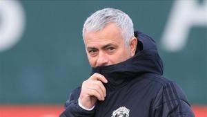 Mourinho dirigiendo el United