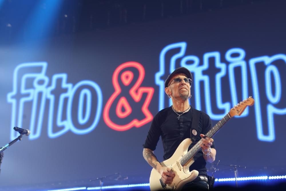 Fito y Fitipaldis llenan el Palacio de los Deportes de Gijón