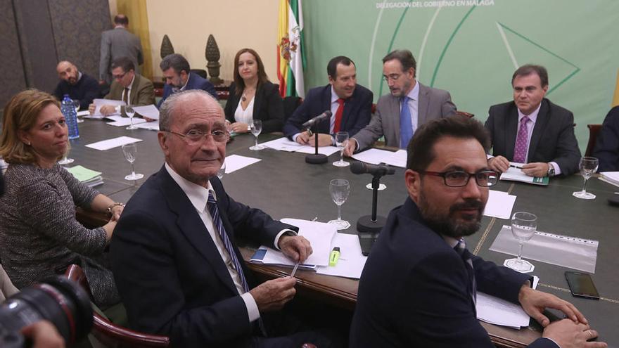 El enfrentamiento entre la Junta de Andalucía y el Ayuntamiento sobre el metro al Civil ha marcado este año.