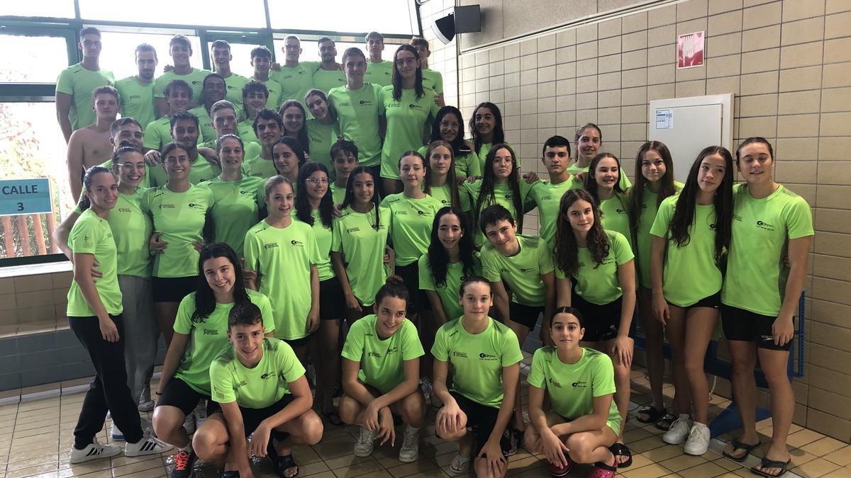 Componentes de la sección de natación del CT Elche